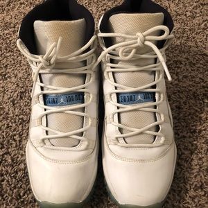 Air Jordan 11 Retro Legend Blues